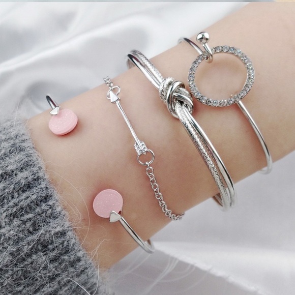 Jewelry - 4PC Bracelet Set